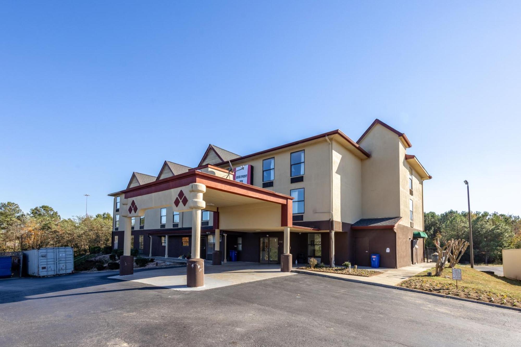 Clarion Pointe Hotel Archdale ภายนอก รูปภาพ