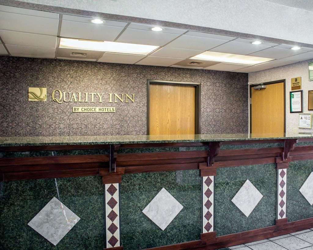 Clarion Pointe Hotel Archdale ภายใน รูปภาพ