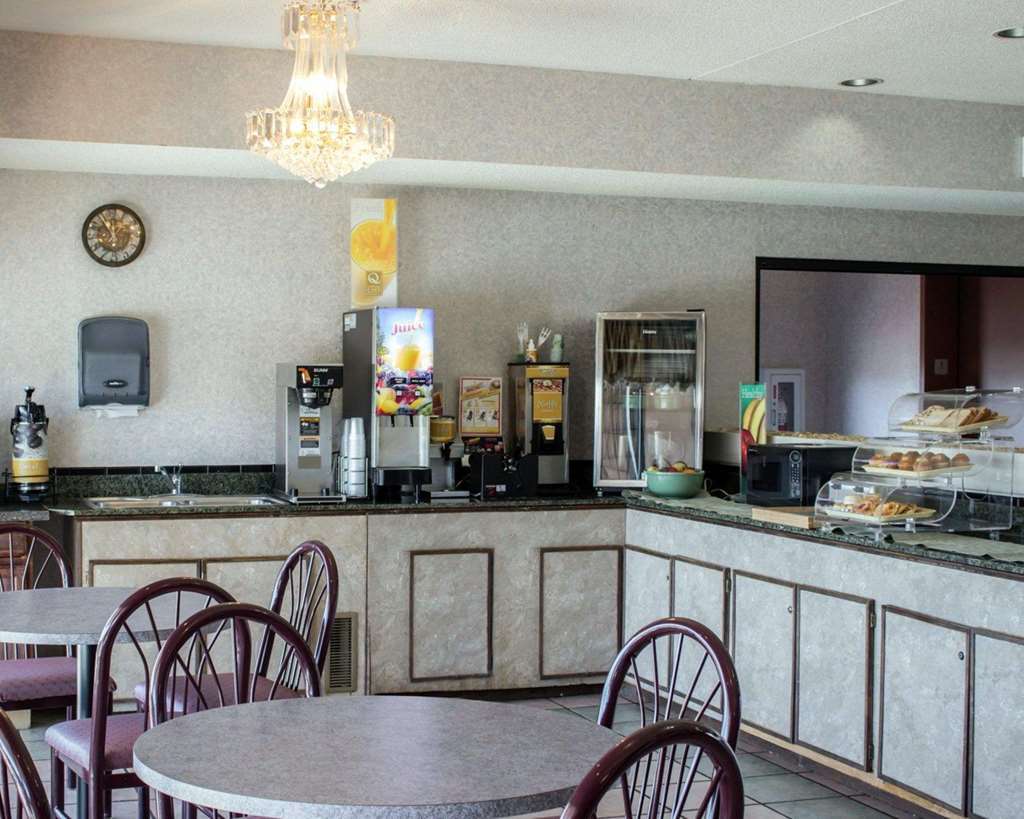 Clarion Pointe Hotel Archdale ร้านอาหาร รูปภาพ