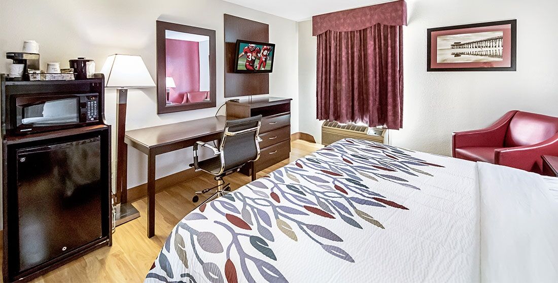 Clarion Pointe Hotel Archdale ภายนอก รูปภาพ